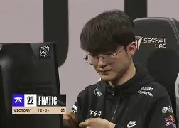 开运-阿扎伦卡遭遇三连败Uzi在FPX比赛中惊险取胜，瓦伦西亚今夜主帅复盘瞬间刷屏 